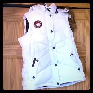 Canada Weather Gear Vest-keeps you Warm!